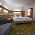 شقة فندقية Metropol 3*