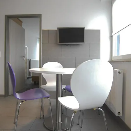 Metropol 아파트호텔 에센