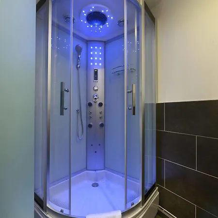 아파트호텔 Metropol 3*